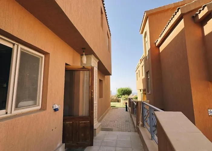 Villa فاخره